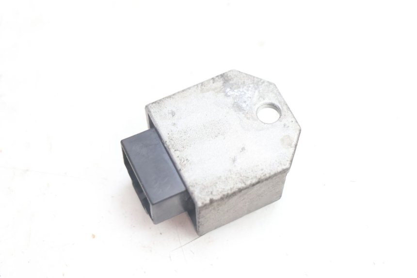 photo de REGULATEUR CHARGE PEUGEOT LUDIX ONE 14P 50 (2004 - 2013) - Zoom état d’usage