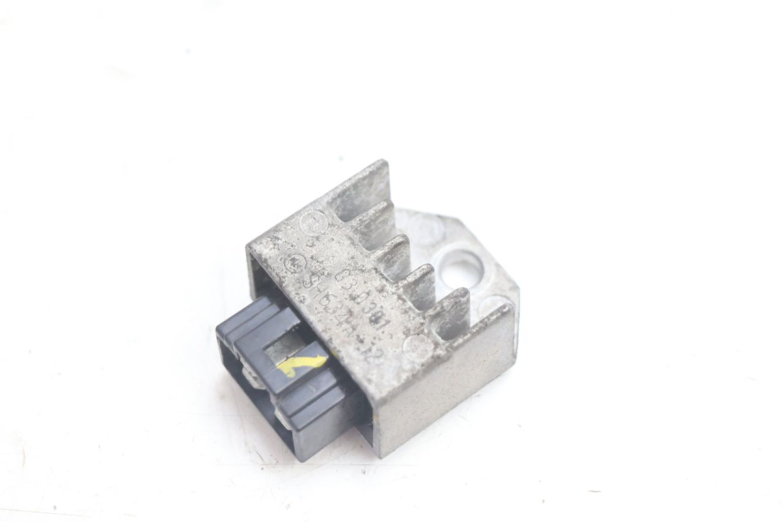 photo de REGULATEUR CHARGE PEUGEOT LUDIX ONE 14P 50 (2004 - 2013) - Autre angle de vue