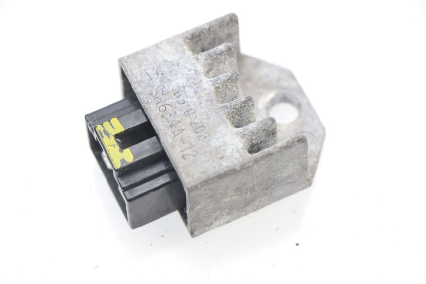 photo de REGULATEUR CHARGE PEUGEOT LUDIX ONE 50 (2005 - 2008) - Autre angle de vue