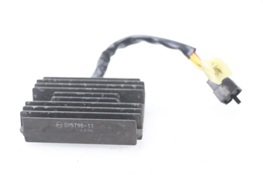 photo de REGULATEUR CHARGE DUCATI M796 MONSTER 796 (2010 - 2014) - Autre angle de vue