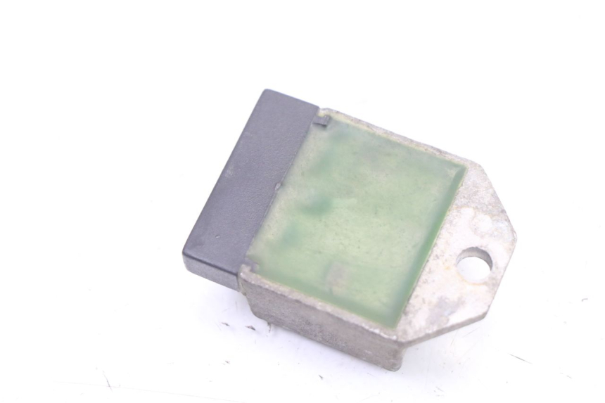 photo de REGULATEUR CHARGE MBK BOOSTER NEXT GENERATION 50 (1995 - 1998) - Autre angle de vue