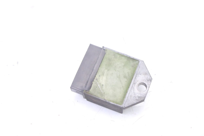 photo de REGULATEUR CHARGE MBK X-LIMIT XLIMIT 50 (2007 - 2012) - Autre angle de vue