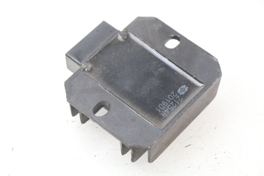 photo de RÉGULATEUR DE CHARGE JM MOTORS MIA 50 (2017 - 2020) - Détail de la pièce