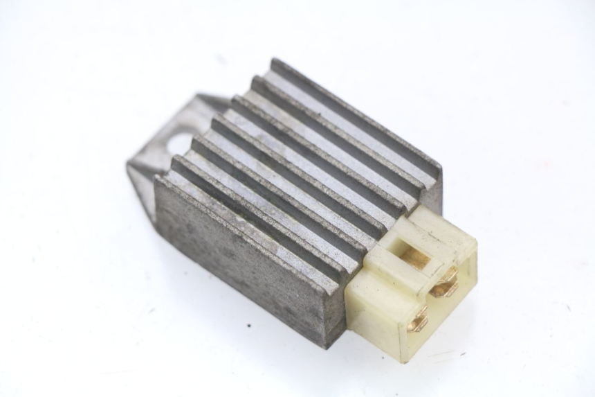 photo de REGULATEUR CHARGE LINHAI MONARCH 125 (2003 - 2005) - Vue principale