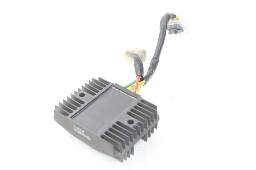 photo de REGULATEUR CHARGE PIAGGIO MP3 HPE 500 (2019 - 2022) - Zoom état d’usage