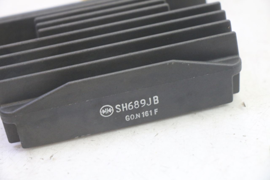 photo de RÉGULATEUR DE CHARGE PIAGGIO MP3 LT 400 (2007 - 2012) - Zoom état d’usage