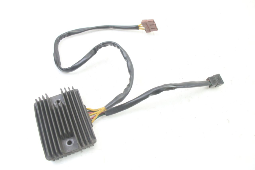 photo de REGULATEUR CHARGE PIAGGIO MP3 500 (2011 - 2015) - Vue principale
