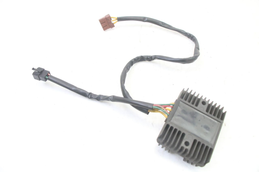 photo de REGULATEUR CHARGE PIAGGIO MP3 500 (2011 - 2015) - Autre angle de vue