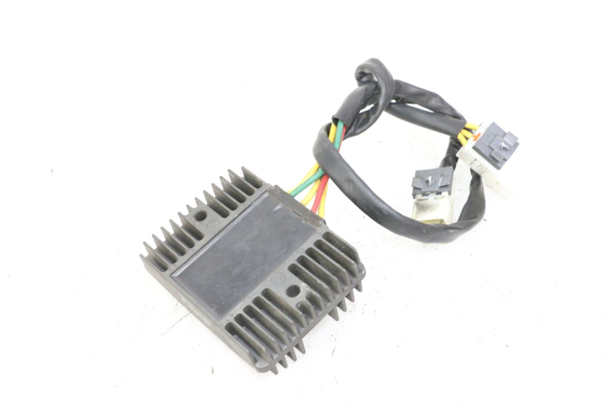 photo de RÉGULATEUR DE CHARGE PIAGGIO MP3 500 (2014 - 2017) - Vue d’ensemble