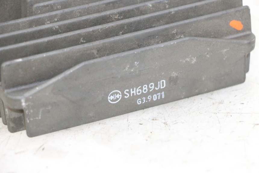 photo de RÉGULATEUR DE CHARGE PIAGGIO MP3 500 (2014 - 2017) - État de surface