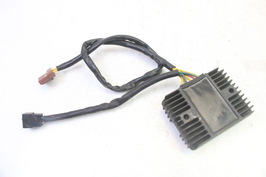 photo de REGULATEUR CHARGE PIAGGIO MP3 500 (2011 - 2015) - Vue d’ensemble