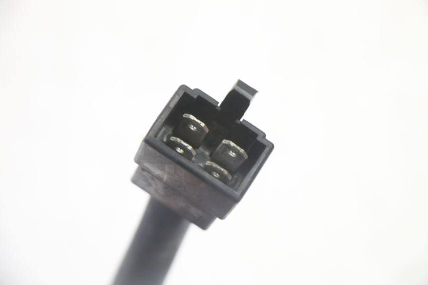 photo de REGULATEUR CHARGE PIAGGIO MP3 500 (2011 - 2015) - État de surface