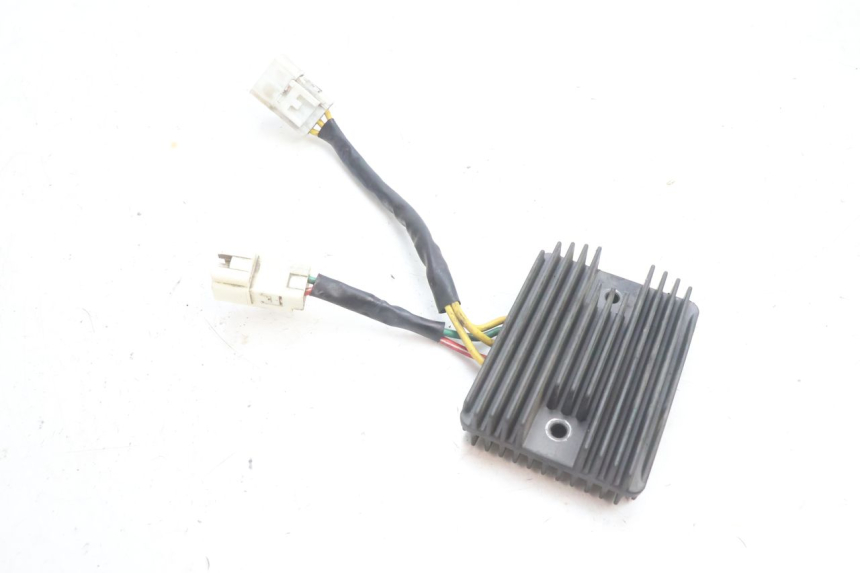 photo de REGULATEUR CHARGE PIAGGIO MP3 500 (2016 - 2018) - Vue principale