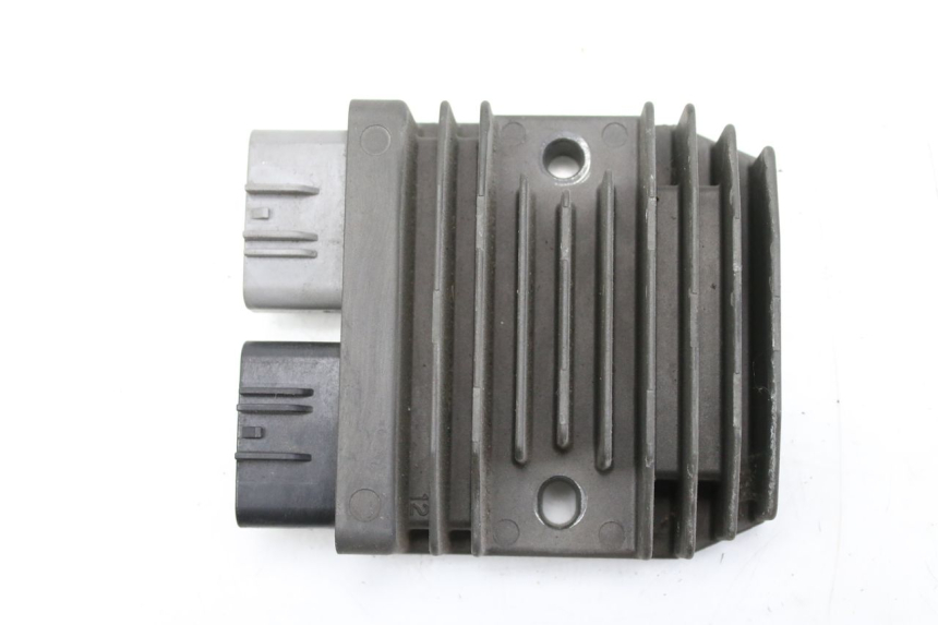 photo de REGULATEUR CHARGE YAMAHA MT-07 MT07 700 (2018 - 2020) - Autre angle de vue