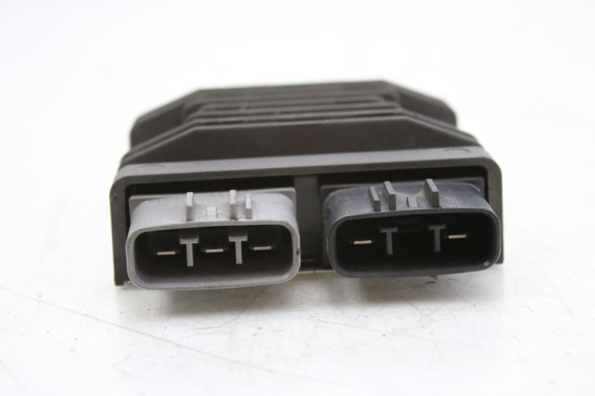 photo de REGULATEUR CHARGE YAMAHA MT-07 MT07 700 (2018 - 2020) - Gros plan technique