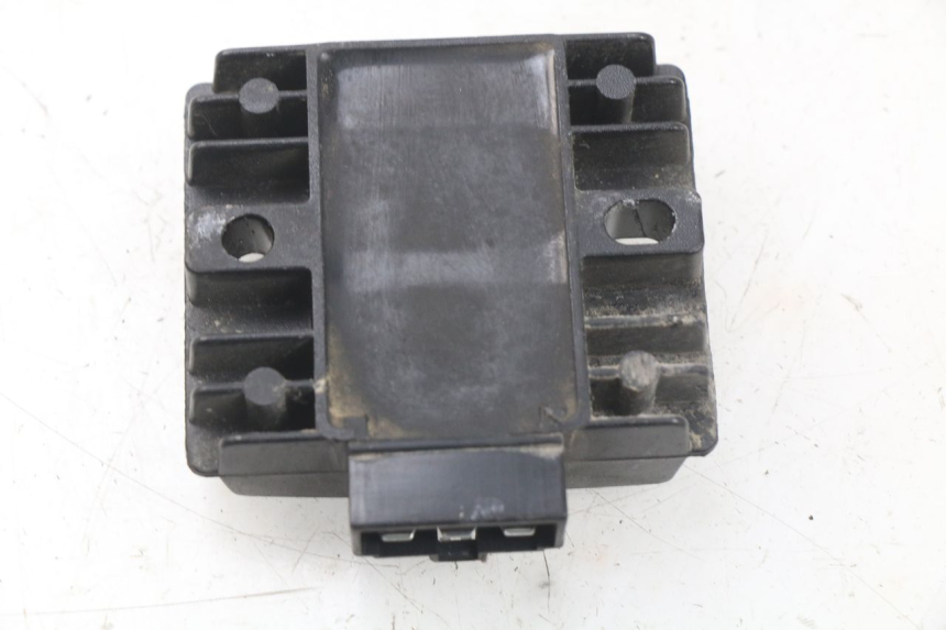 photo de REGULATEUR CHARGE MBK MW TRYPTIK 125 (2017 - 2022) - Détail de la pièce