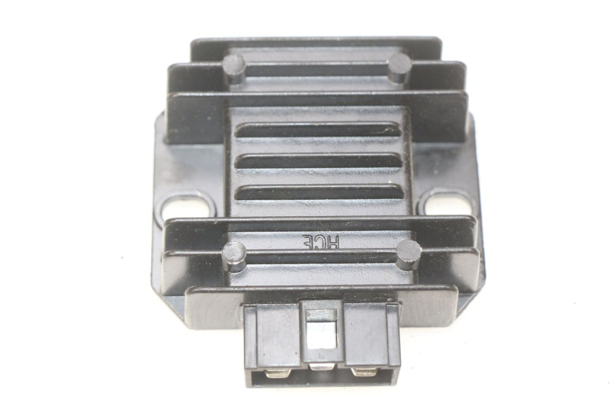 photo de REGULATEUR CHARGE YAMAHA N-MAX NMAX 125 (2017 - 2020) - Zoom état d’usage