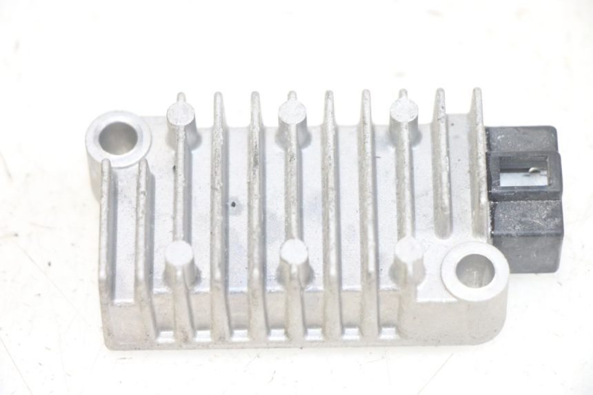 photo de REGULATEUR CHARGE YAMAHA NEOS NEO'S 4T 50 (2008 - 2016) - Vue principale