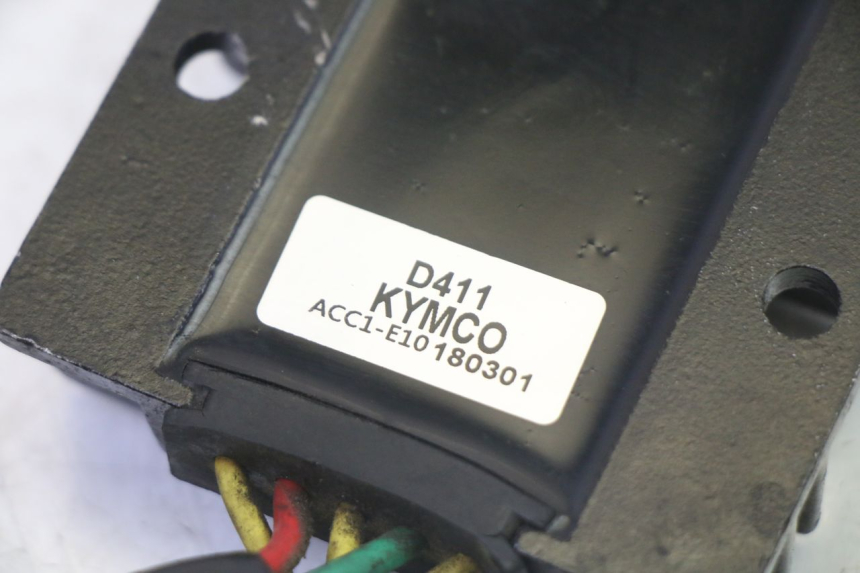 photo de REGULATEUR CHARGE KYMCO LIKE 4T 50 (2019 - 2025) - Autre angle de vue