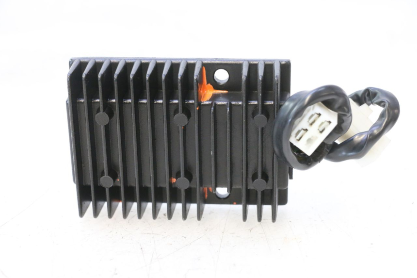 photo de REGULATEUR CHARGE KYMCO LIKE 4T 50 (2019 - 2025) - Vue principale