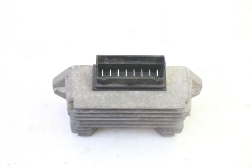 photo de RÉGULATEUR DE CHARGE PIAGGIO NEW TYPHOON 50 (2010 - 2017) - Zoom état d’usage