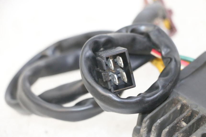 photo de RÉGULATEUR DE CHARGE GILERA NEXUS 125 (2009 - 2013) - Vue d’ensemble