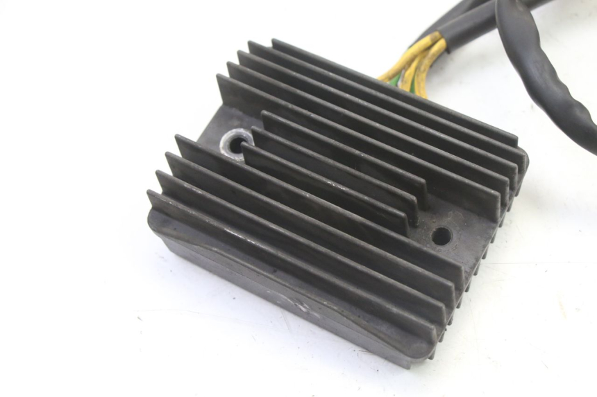 photo de RÉGULATEUR DE CHARGE GILERA NEXUS 125 (2009 - 2013) - Détail de la pièce