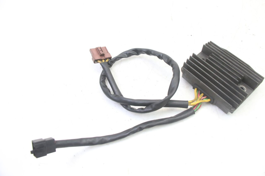 photo de RÉGULATEUR DE CHARGE GILERA NEXUS 125 (2009 - 2013) - Zoom état d’usage