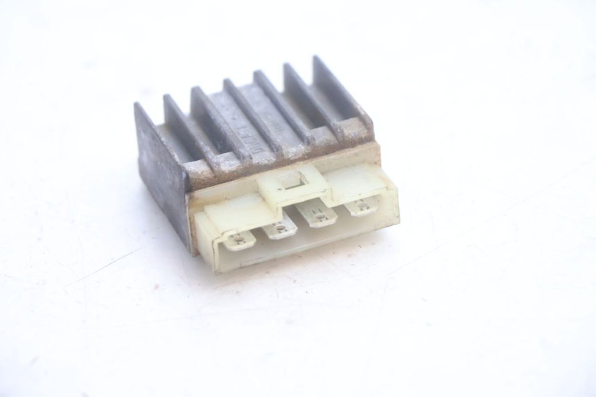 photo de REGULATEUR CHARGE MBK NITRO 50 (2004 - 2008) - Zoom état d’usage