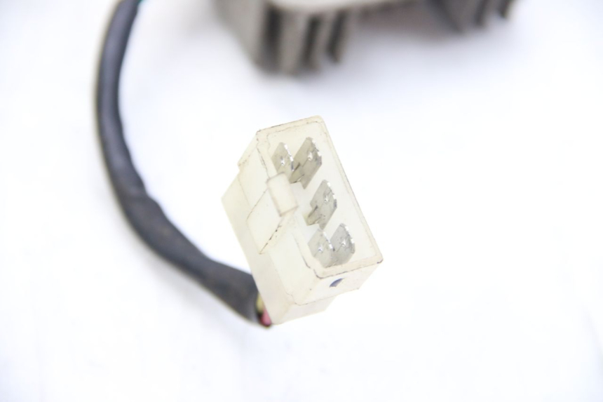 photo de REGULATEUR CHARGE SELECT UP OCTALIS 125 (2007 - 2012) - Zoom état d’usage