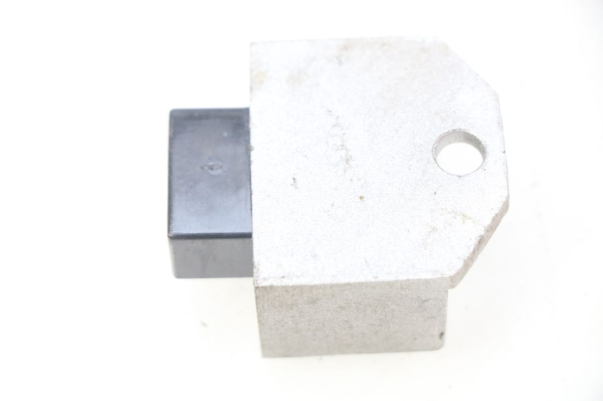 photo de REGULATEUR CHARGE SYM ORBIT 2 2T 50 (2008 - 2018) - Détail de la pièce