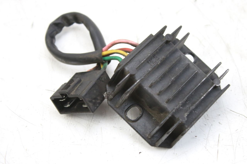 photo de REGULATEUR CHARGE SYM ORBIT 2 4T 50 (2018 - 2022) - Détail de la pièce