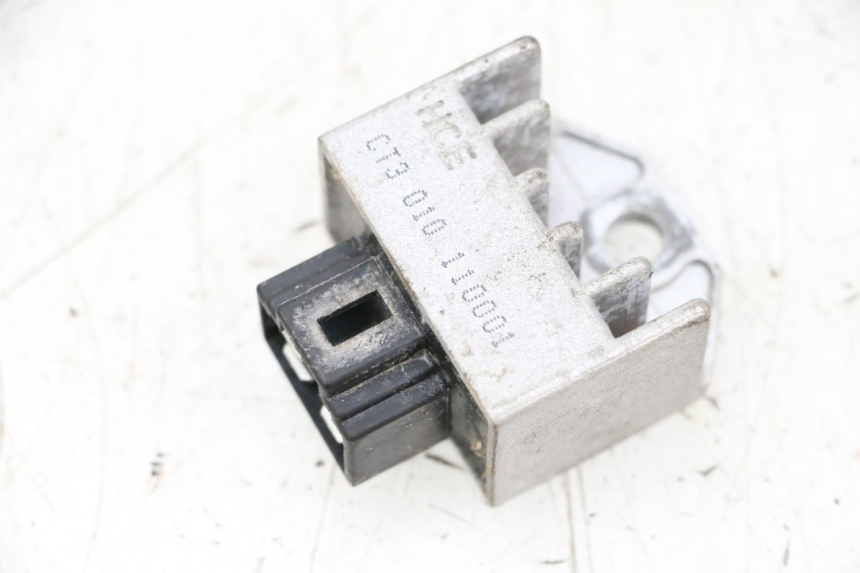 photo de REGULATEUR CHARGE SYM ORBIT 2 50 (2008 - 2014) - Vue principale