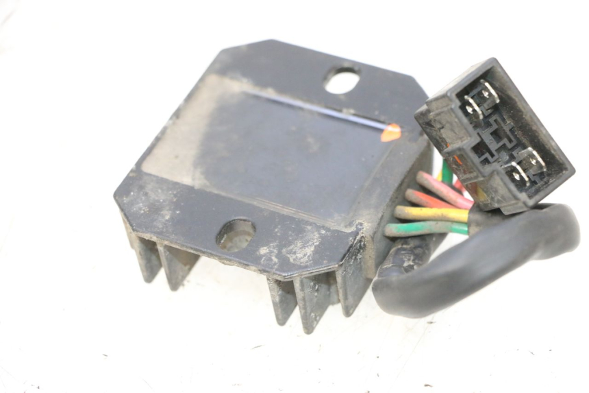 photo de REGULATEUR CHARGE SYM ORBIT III 3 4T 50 (2018 - 2021) - Zoom état d’usage