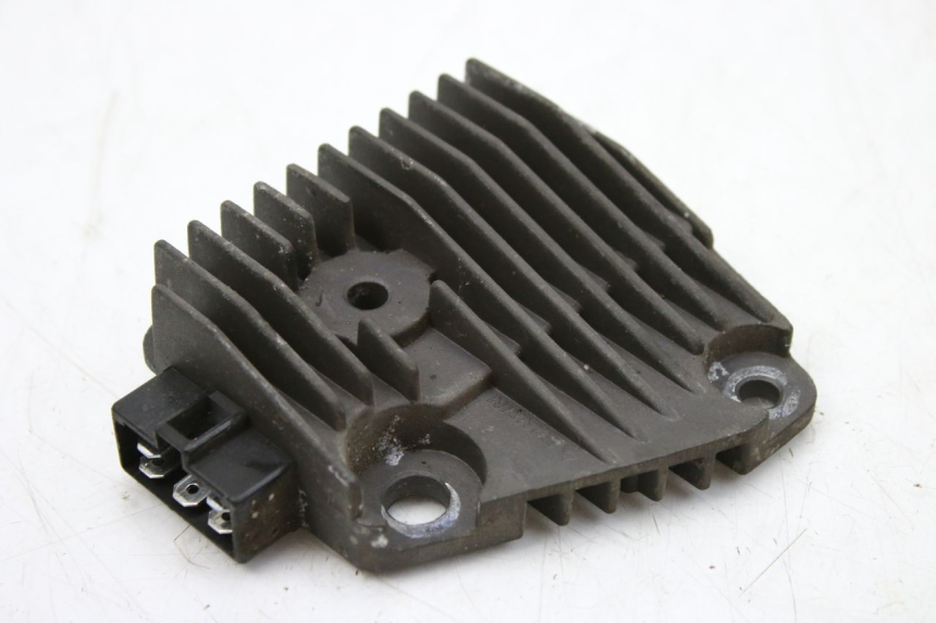 photo de REGULATEUR CHARGE KEEWAY OUTLOOK 125 (2007 - 2013) - Vue principale