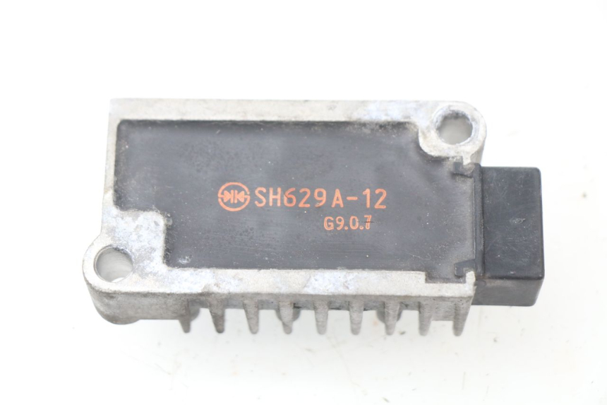 photo de REGULATEUR CHARGE MBK OVETTO 4T 50 (2008 - 2016) - Zoom état d’usage
