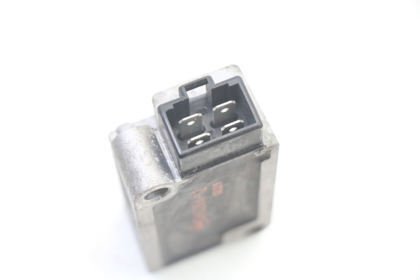 photo de REGULATEUR CHARGE MBK OVETTO 4T 50 (2008 - 2016) - Autre angle de vue