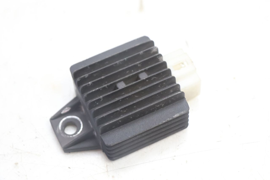 photo de REGULATEUR CHARGE IMF INDUSTRIE PACH 2T 50 (2009 - 2013) - Détail de la pièce
