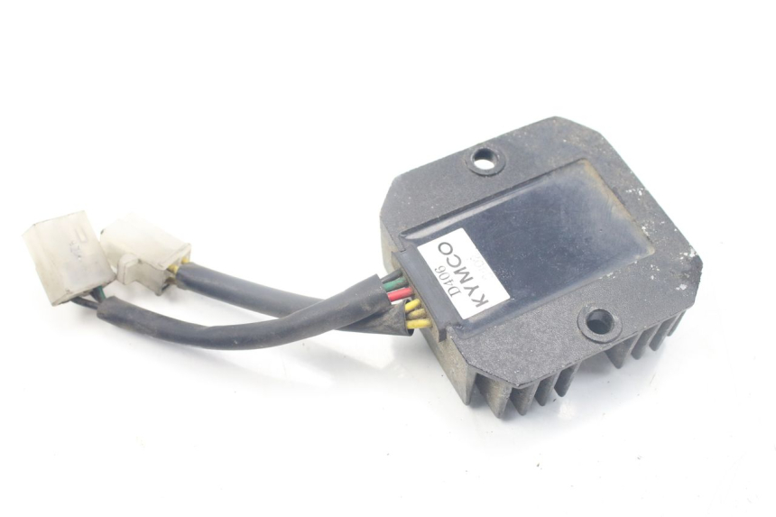 photo de REGULATEUR CHARGE KYMCO PEOPLE 250 (2004 - 2008) - Points de fixation