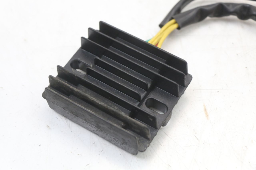 photo de REGULATEUR CHARGE PEUGEOT BELVILLE 125 (2017 - 2021) - Détail de la pièce