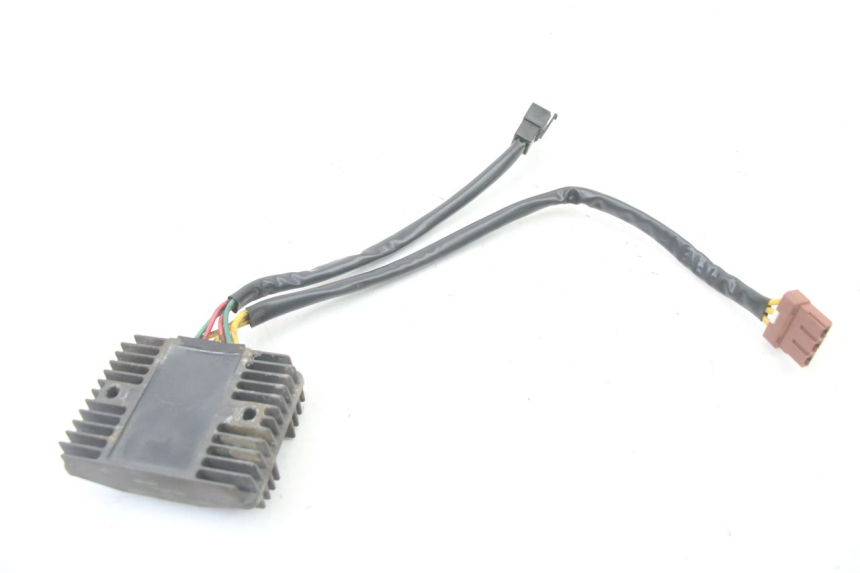 photo de RÉGULATEUR DE CHARGE PEUGEOT CITYSTAR 125 (2011 - 2017) - Autre angle de vue