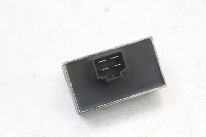 photo de REGULATEUR CHARGE PEUGEOT DJANGO 125 (2014 - 2017) - Zoom état d’usage