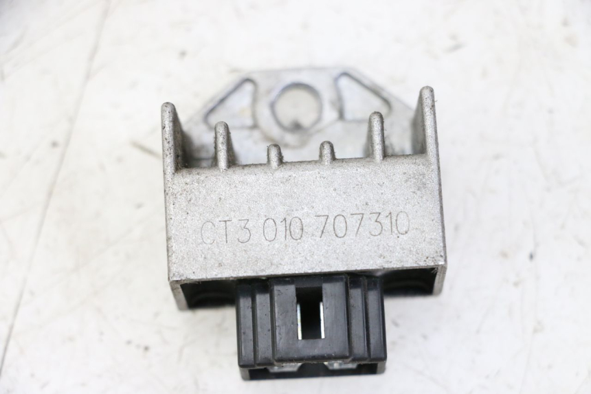 photo de REGULATEUR CHARGE PEUGEOT KISBEE 4T 50 (2010 - 2017) - Vue principale