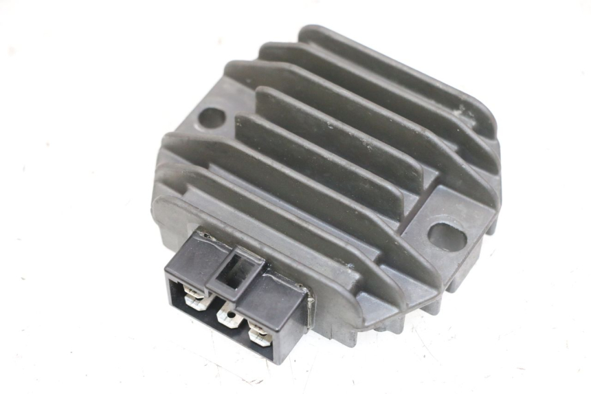 photo de REGULATEUR CHARGE PIAGGIO VESPA LX 150 (2005 - 2013) - Vue principale