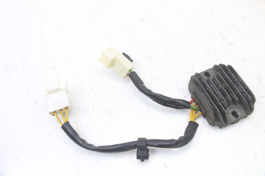 photo de REGULATEUR CHARGE PIAGGIO VESPA LX IE 125 (2010 - 2012) - Détail de la pièce