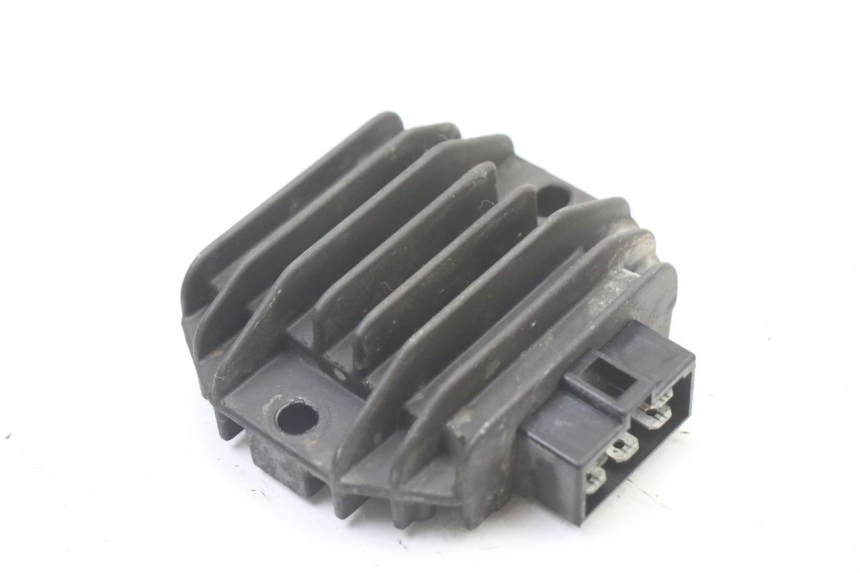 photo de REGULATEUR CHARGE PIAGGIO X8 125 (2004 - 2007) - Vue principale