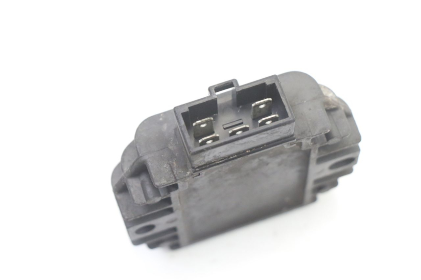 photo de REGULATEUR CHARGE PIAGGIO X8 125 (2004 - 2007) - Zoom état d’usage
