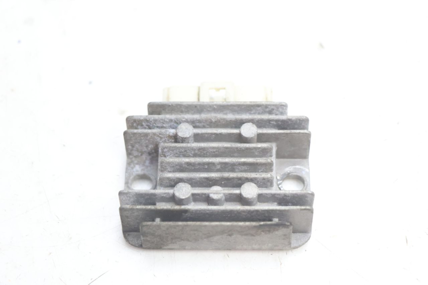 photo de REGULATEUR CHARGE VASTRO R-ONE 4T 50 (2014 - 2022) - Détail de la pièce