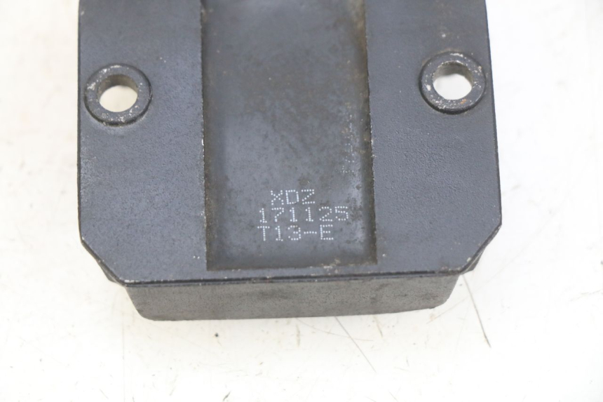 photo de REGULATEUR CHARGE YAMASAKI RAPTOR 50 (2013 - 2018) - Détail de la pièce