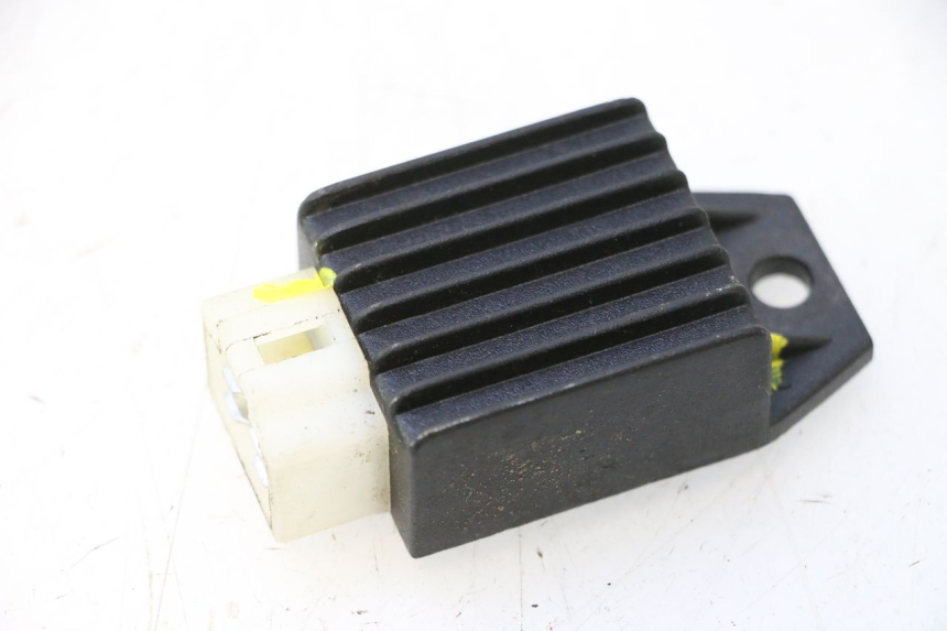 photo de REGULATEUR CHARGE ORCAL RAPTOR 50 (2015 - 2021) - Gros plan technique